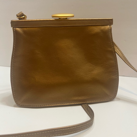Leather co by Liz Claiborne Elegant Gold  Women's Bag - Picture 1 of 14